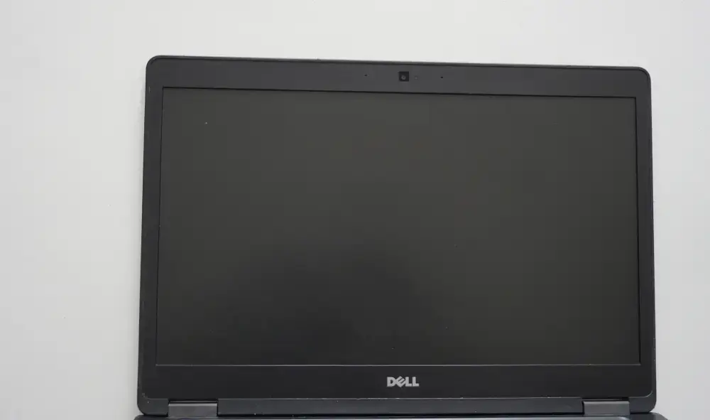 DELL-Latitude-5480-screen.webp
